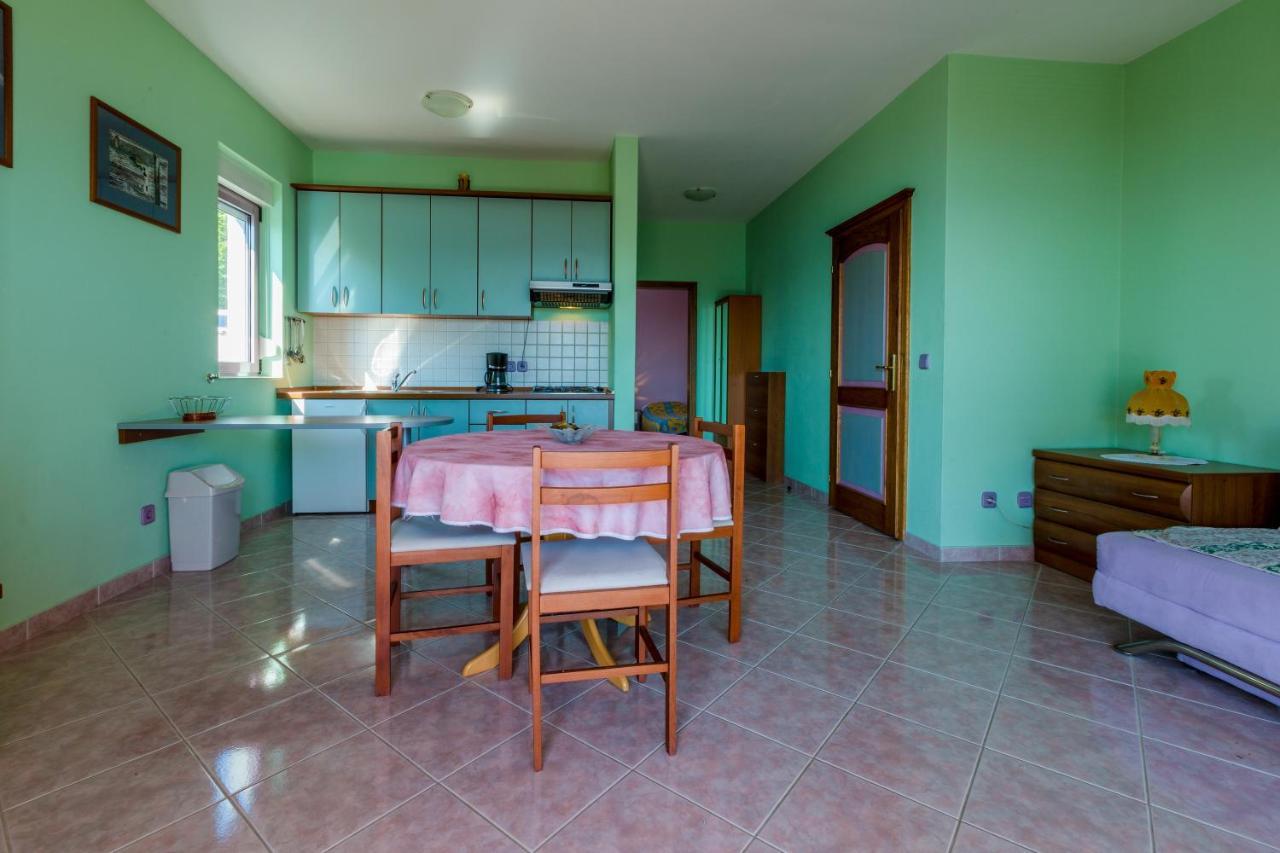 Apartmani Rino 드라말리 외부 사진